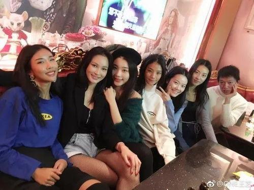 吃瓜三个女孩视频,揭秘网络视频中的吃瓜乐趣与社交现象