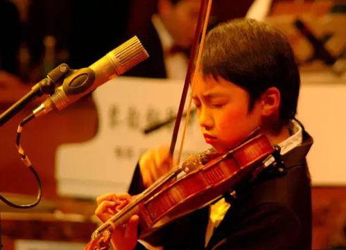 小提琴老师吃瓜视频下载,吃瓜视频引发网友热议