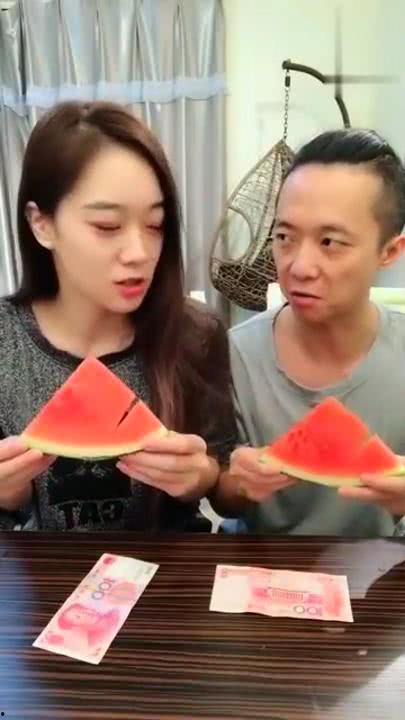 吃瓜夫妇搞笑视频在线观看