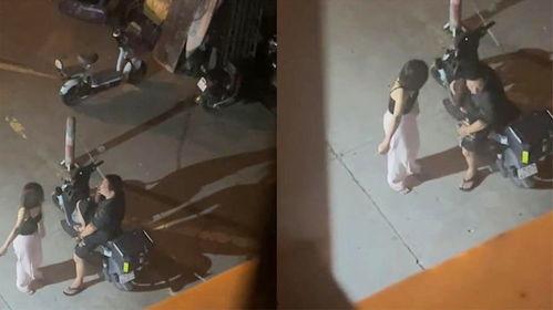 情侣吵架吃瓜搞笑视频