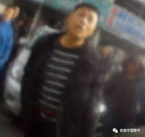 海南男子偷瓜吃中毒视频,警示夏日采摘安全